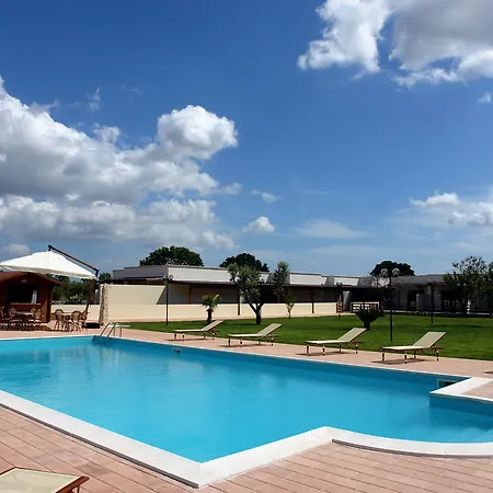 Masseria La Grande Quercia Hotel 4*